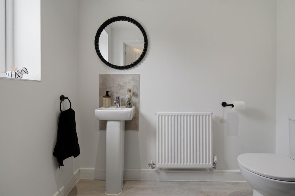 House in Worcester, Rushwick - More