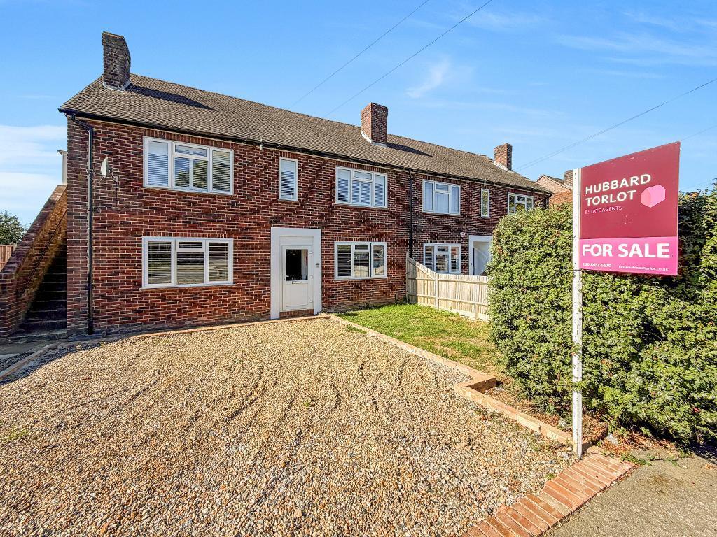 Main image of property: Wentworth way, Sanderstead, Surrey, CR2 9ET
