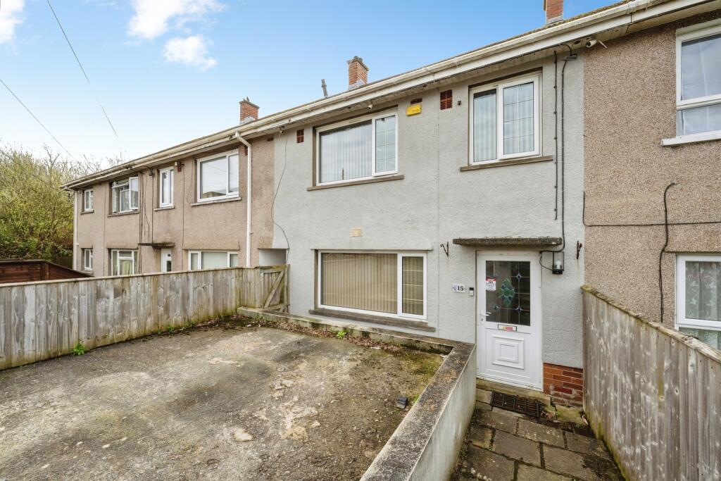 Main image of property: Bryn Rhosog, Loughor, Swansea
