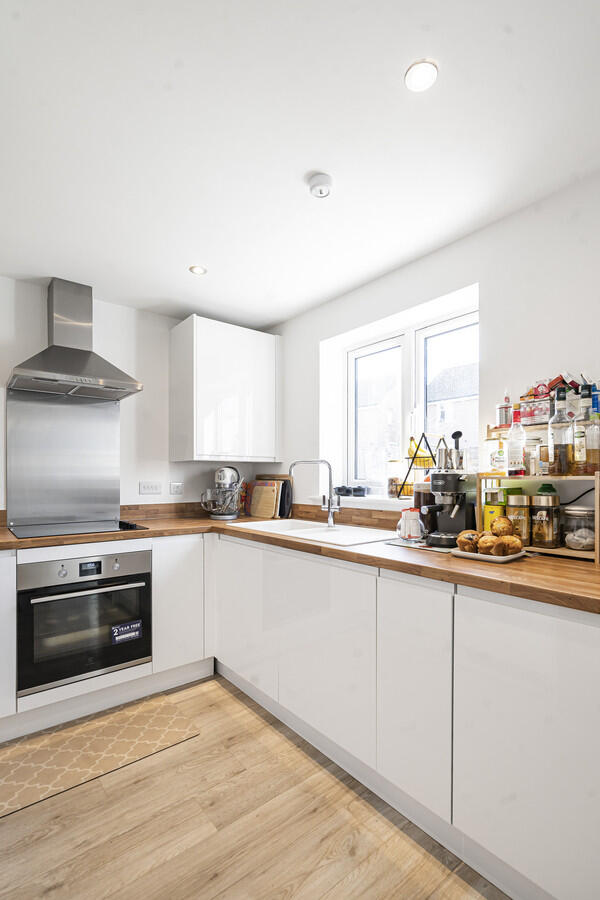 House in Vale of White Horse, Wellington Gate, Grove - View 5