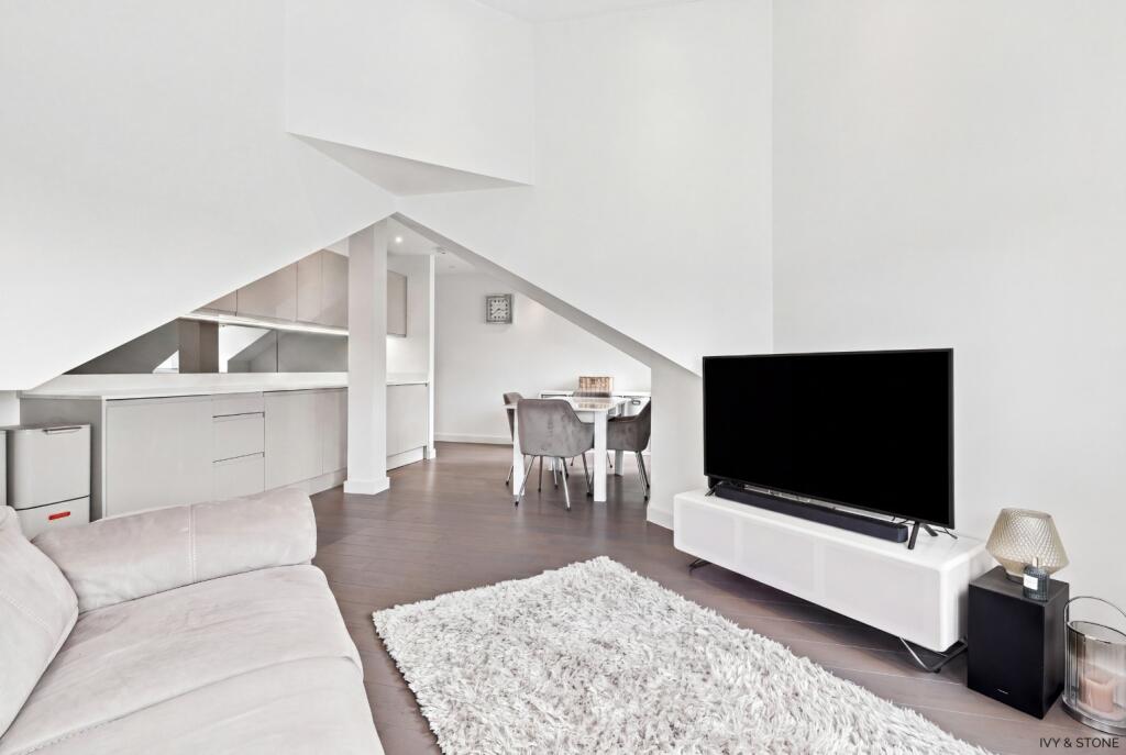 Apartment in Chelmsford, Moulsham - More