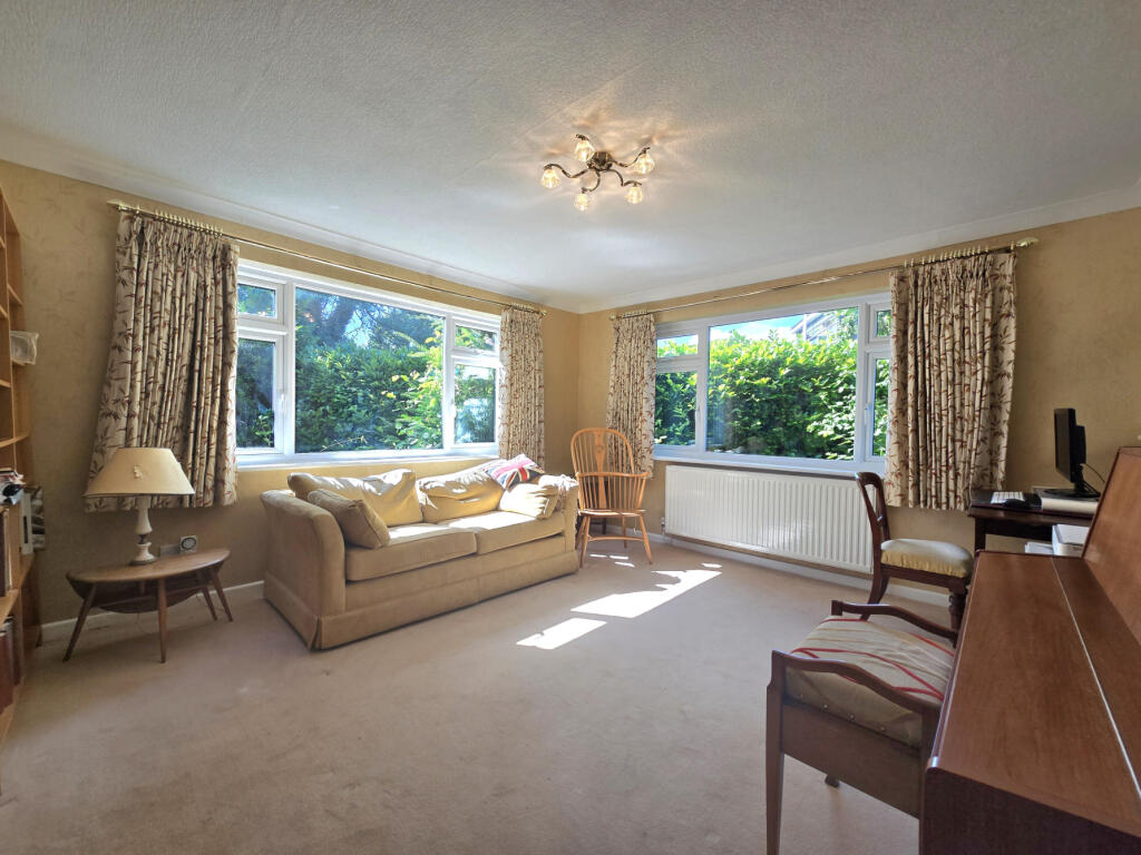 House in Southampton - View 4