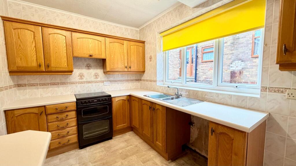 Waveney Grove, Skelton-in-cleveland, Redcar And Cleveland photo 5