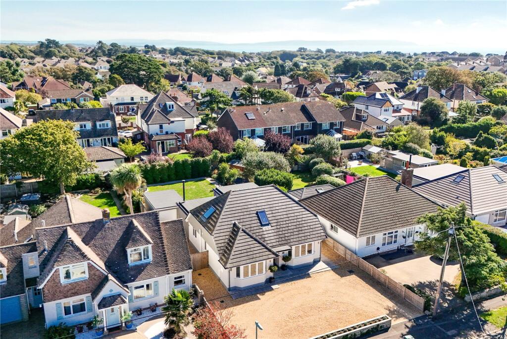 Barton Drive, Barton on Sea, New Milton, Hampshire, BH25
