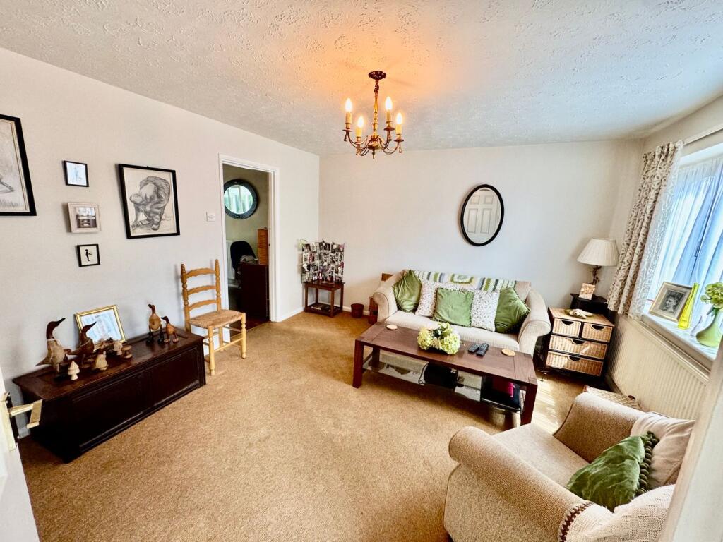 House in Kettering, Ringstead - View 4