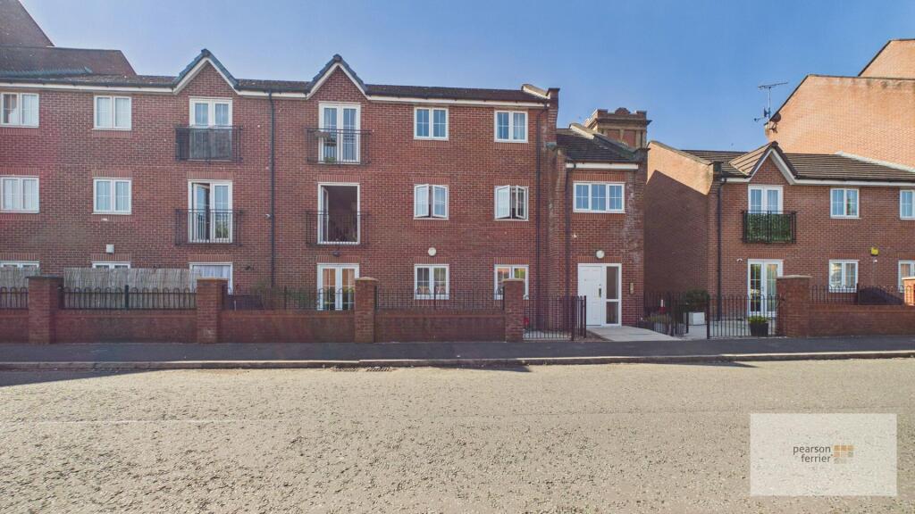Apartment in Bury, Pimhole, Gigg - More