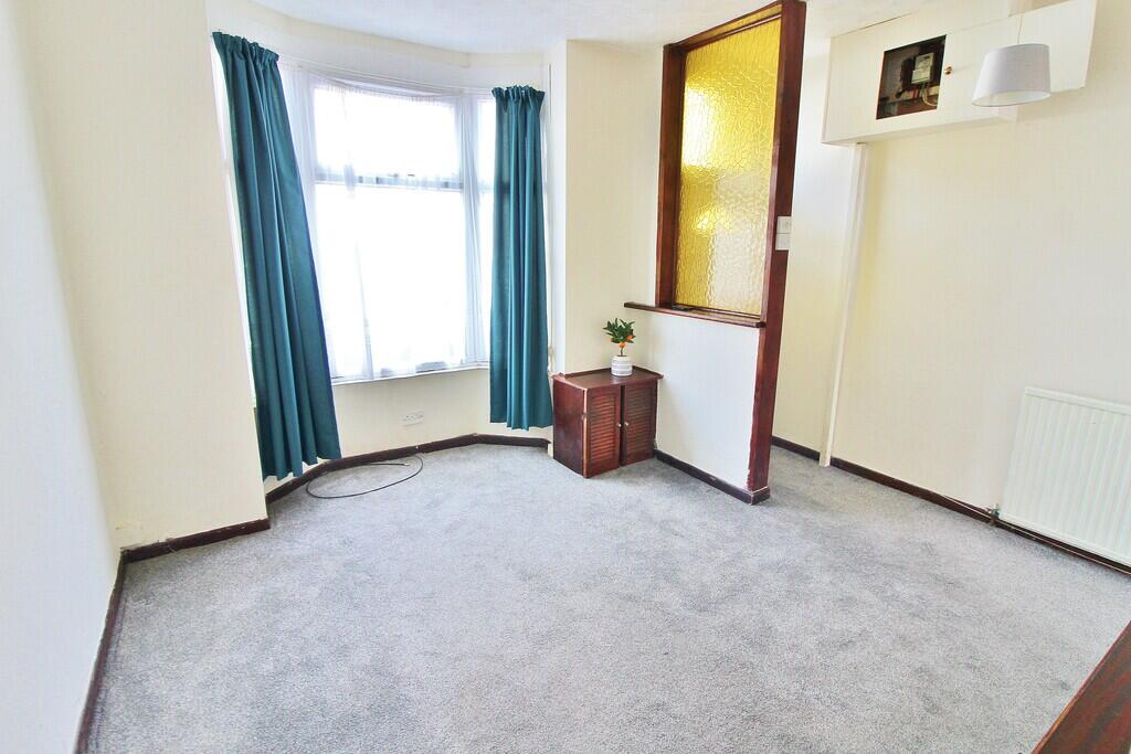 House in Portsmouth - View 4