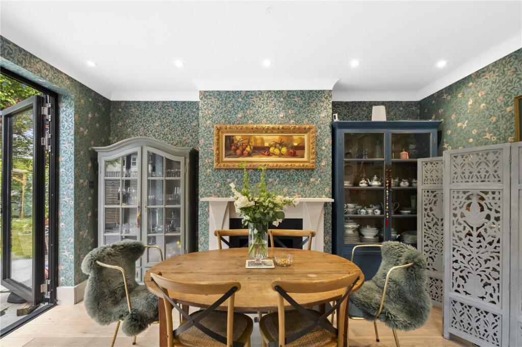 House in London - More