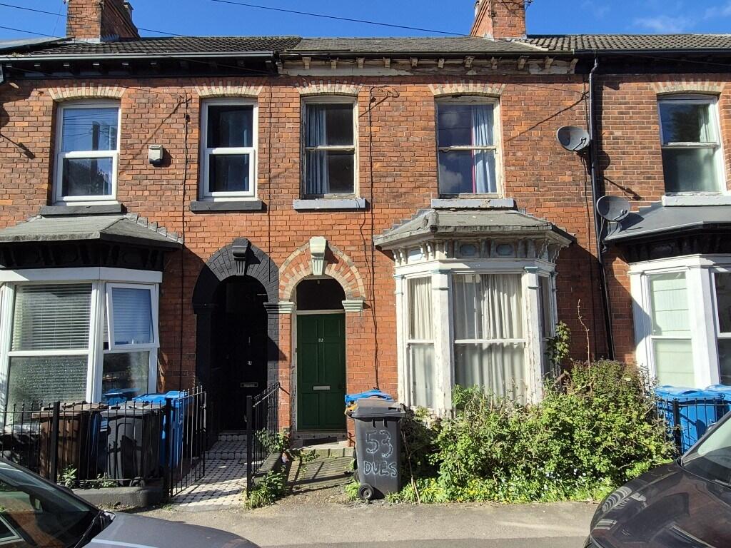 Main image of property: Duesbery Street, Hull, HU5 3QE
