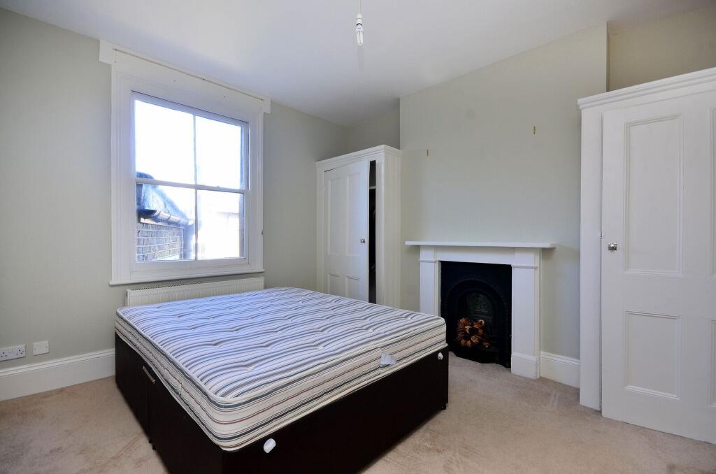 3 bedroom maisonette for rent
