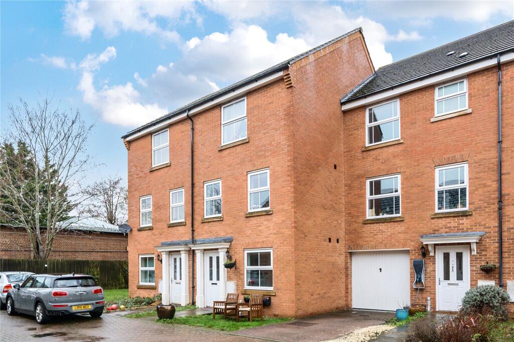 Main image of property: Enders Close, Enfield, EN2