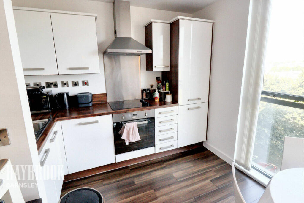 Apartment in Barnsley, Kingstone - View 2