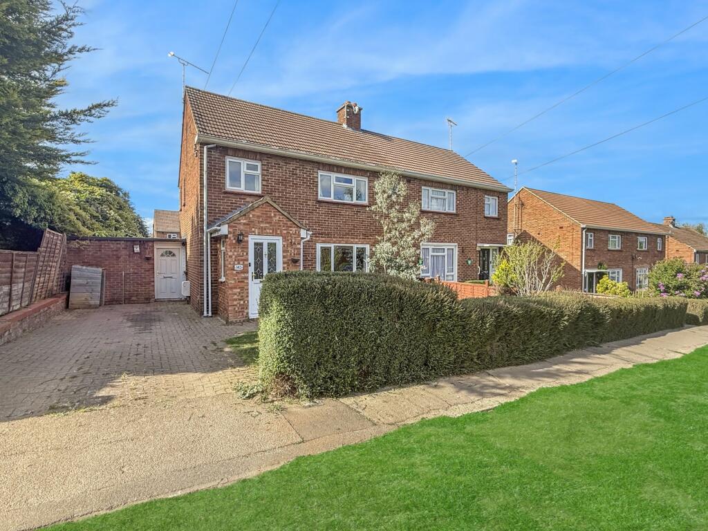 Main image of property: Coldnailhurst Avenue, Braintree, CM7