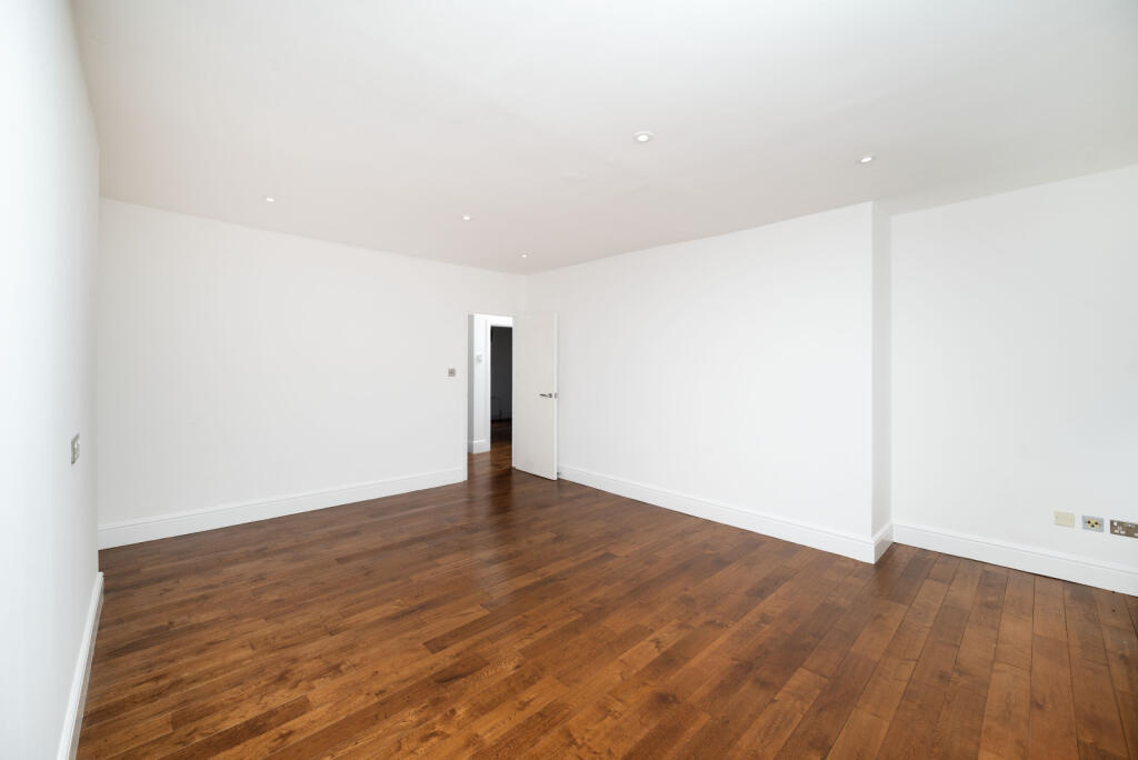Apartment in London, St. John's Wood - More