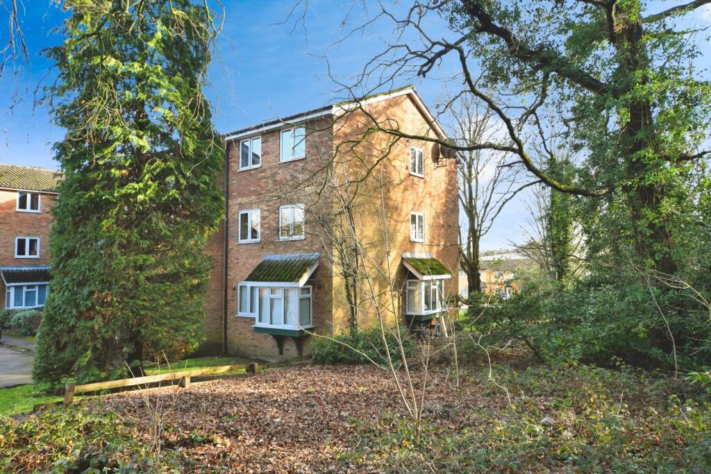 Main image of property: Marshalls Close, London, N11