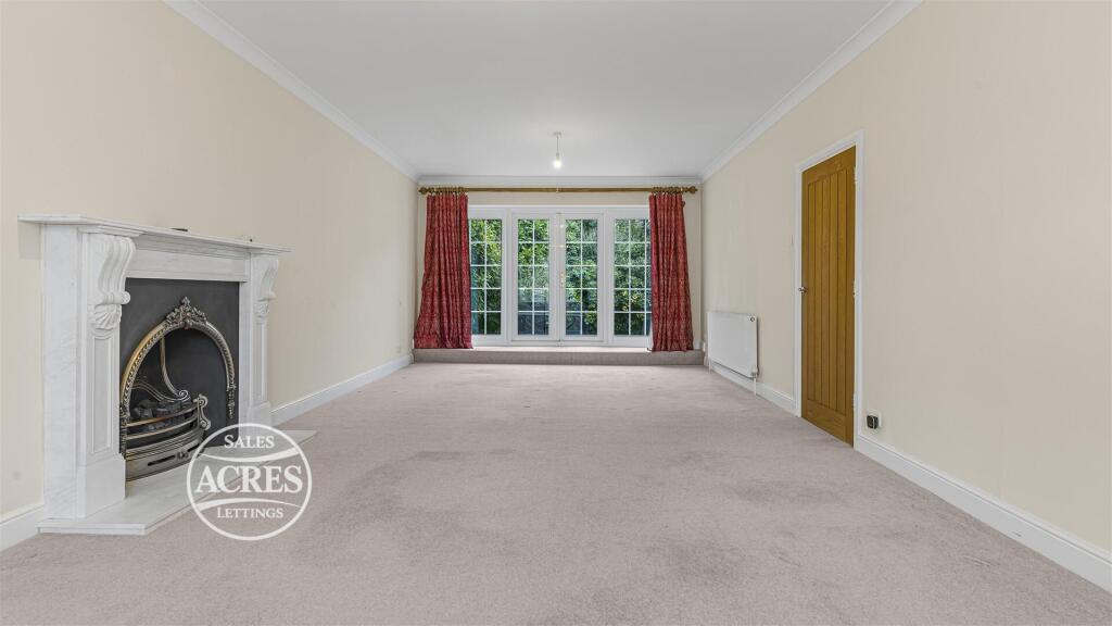 Clarry Drive, Four Oaks, Sutton Coldfield photo 2