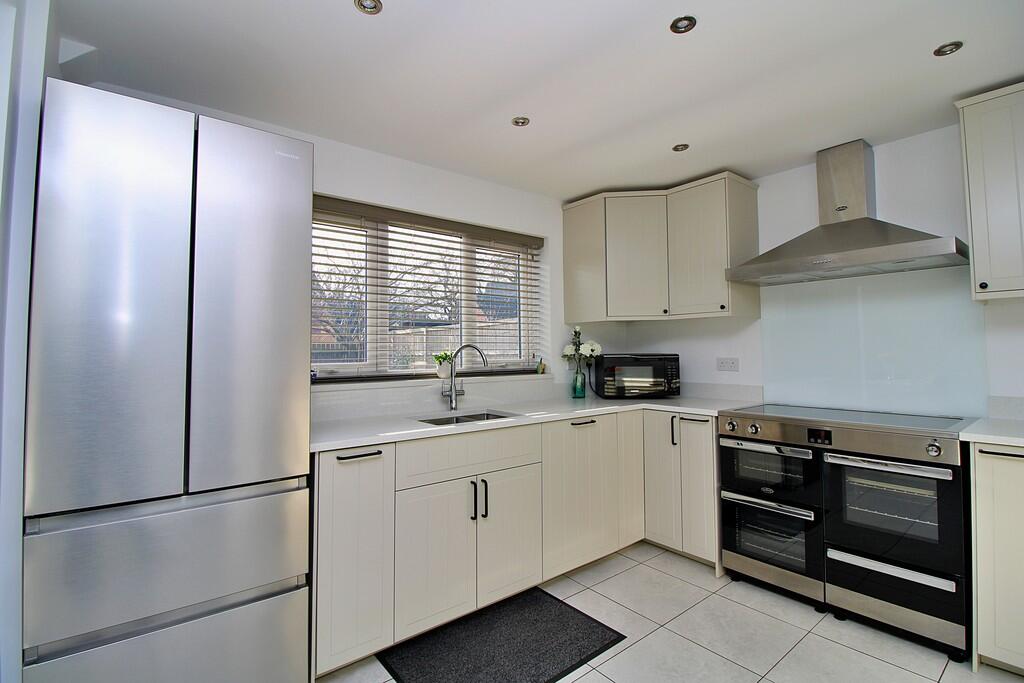 Lawford Lane, Bilton - View 6