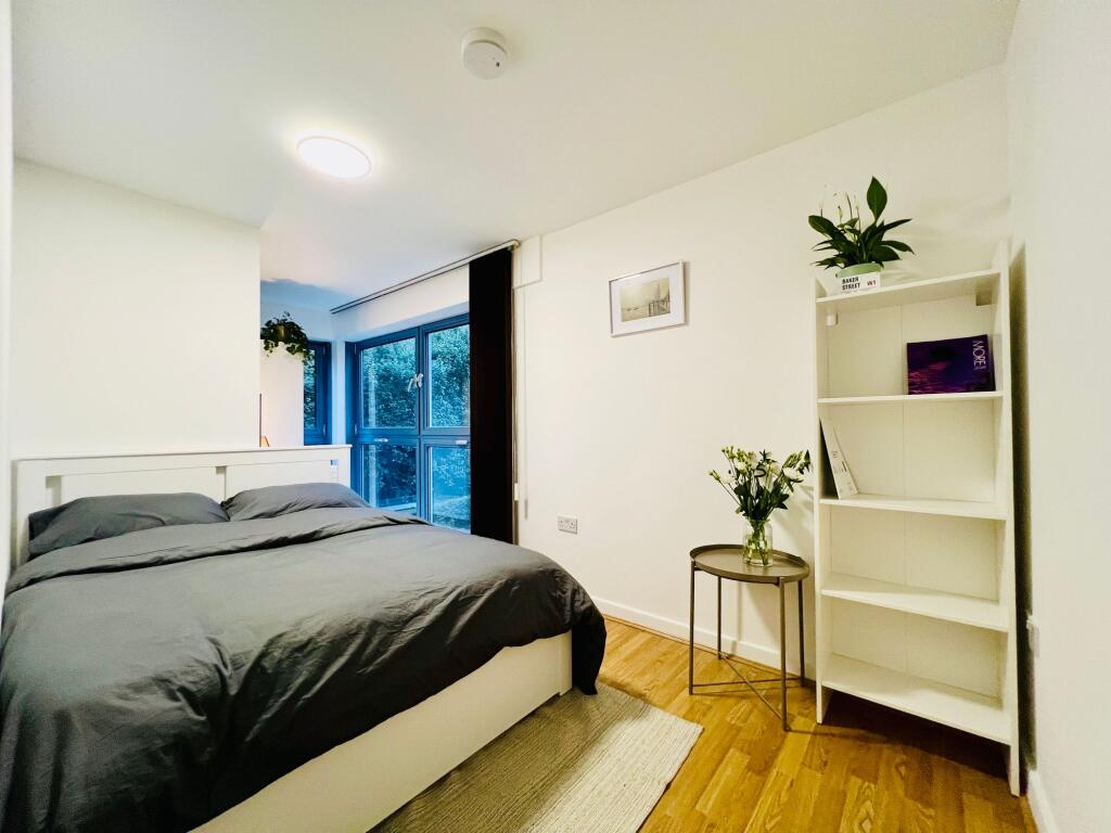 Main image of property: 35 Sherwood Gardens, London, E14