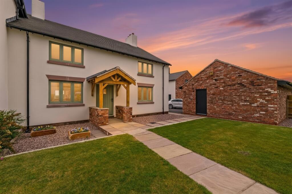 Main image of property: Hollow Lane, Kingsley, Frodsham