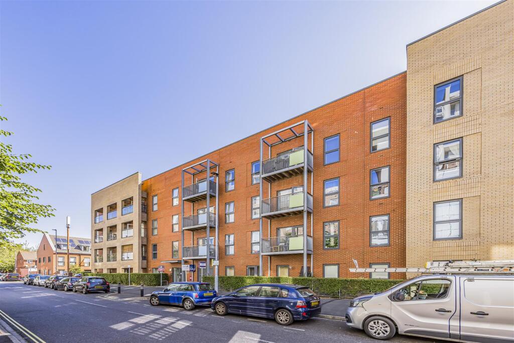 Main image of property: Cross Street, Portsmouth