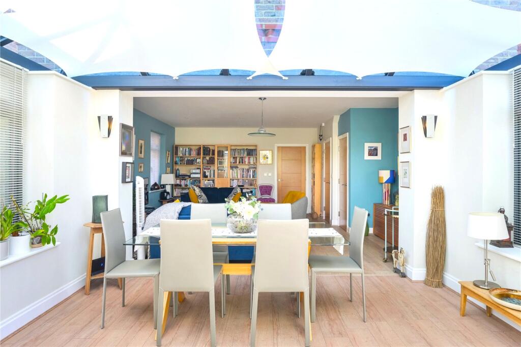 Mimosa Close, Epsom, Surrey, KT17 - View 6