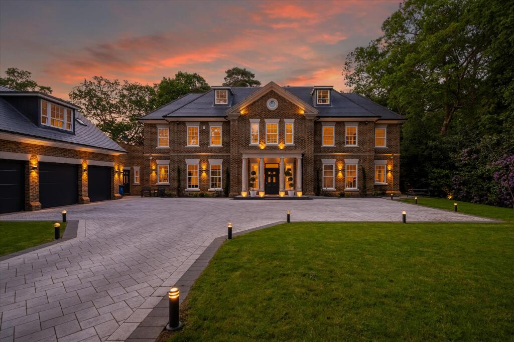 Main image of property: Horsegate Ride, Ascot, Berkshire, SL5