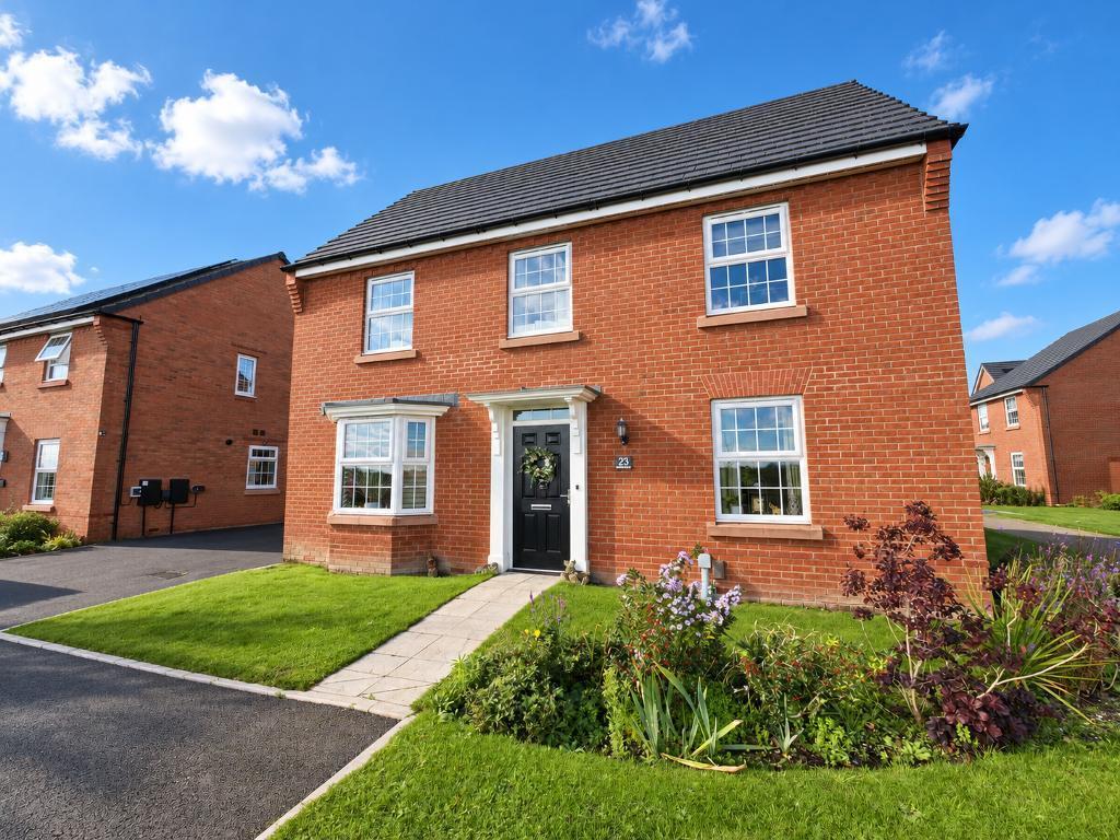 4-bed detached on Woodhouse Close, Southport, Merseyside, PR8 5FH, £400,000
