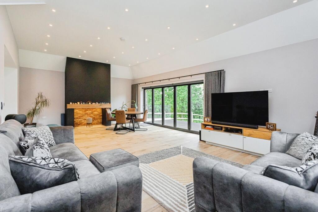 Brick Kiln Lane, Hadlow Down, Uckfield, East Sussex, TN22 photo 3