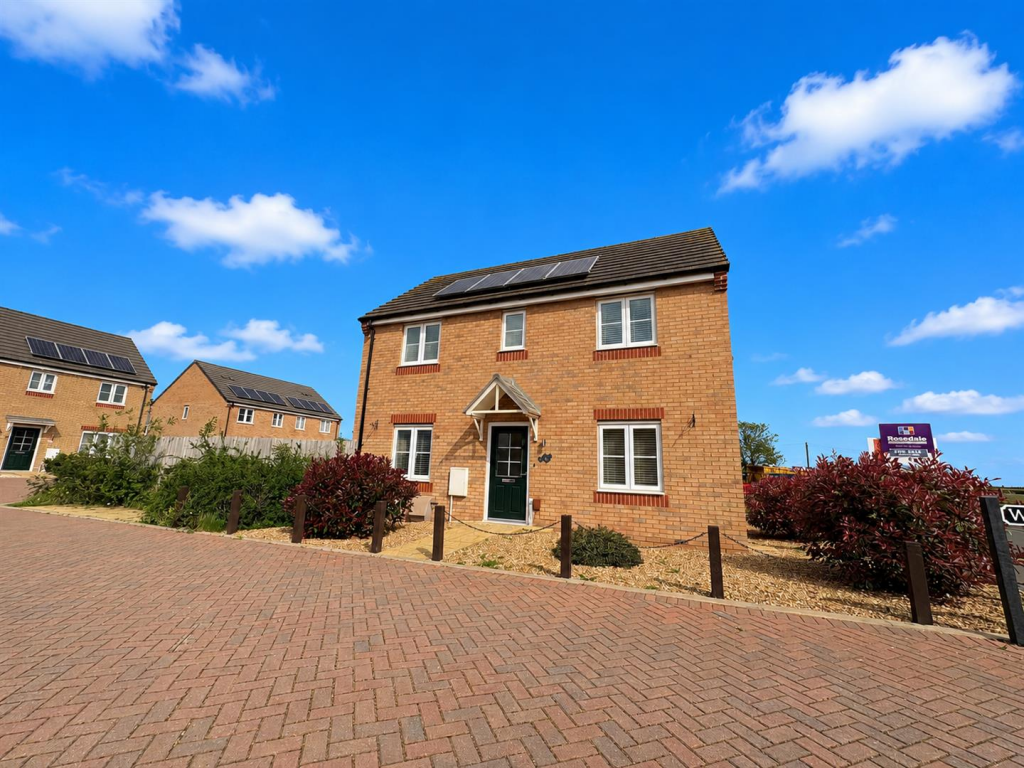 Main image of property: Wing Mews, Thorney, Peterborough