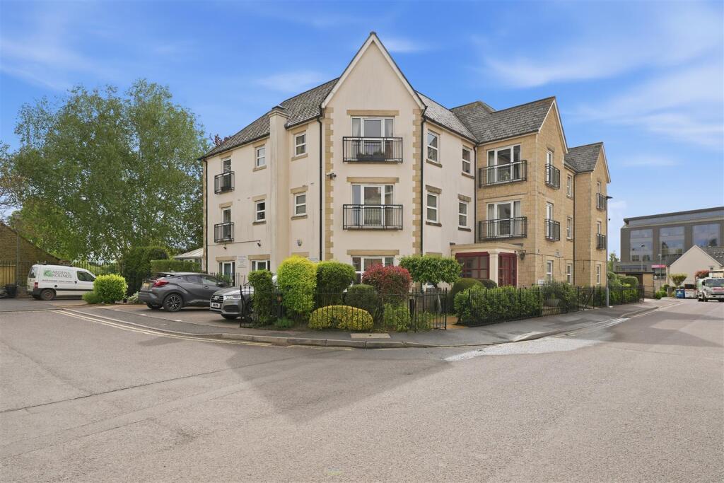 Main image of property: Back Lane, Keynsham, Bristol