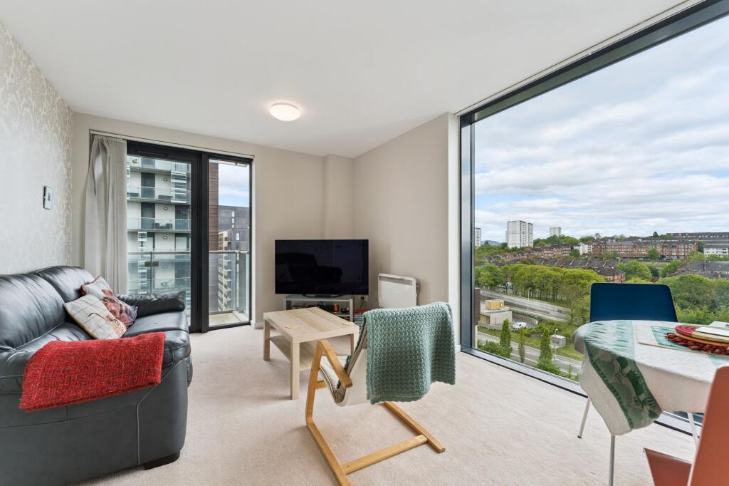 Meadowside Quay Walk, Flat 10/1, Glasgow Harbour, Glasgow, G11 6DT - View 2