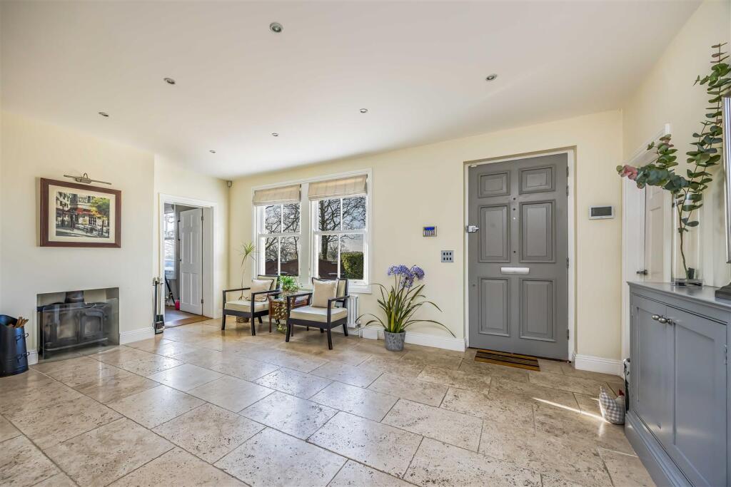 House in Portsmouth - More