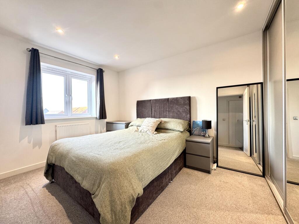 Apartment in Wantage, Wellington Gate, Grove - More