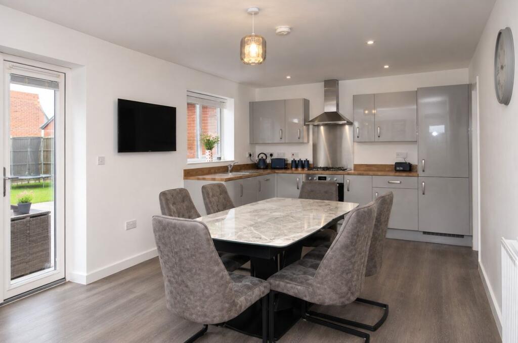 House in Rugby, Houlton - View 5