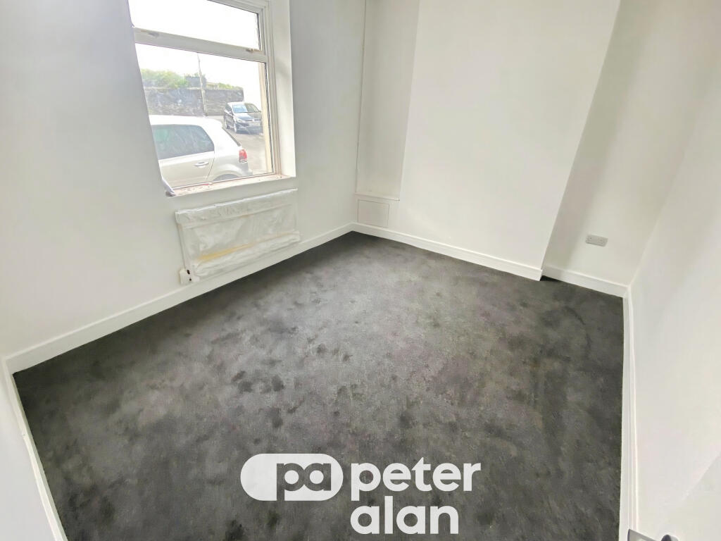 House in Aberdare, Aberaman North - View 3