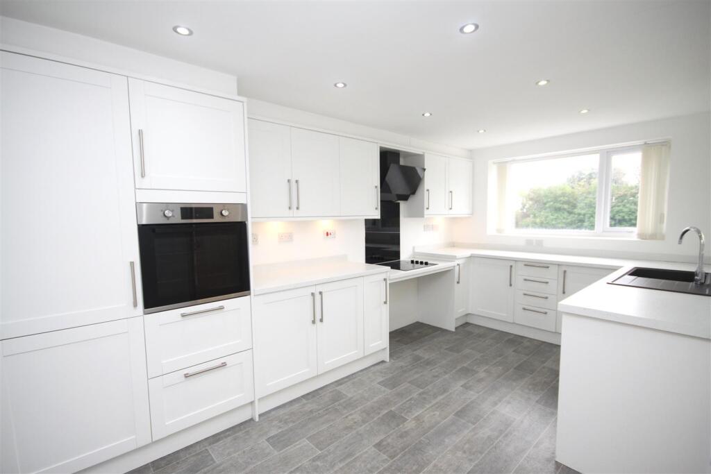 Hall Road West, Blundellsands photo 4