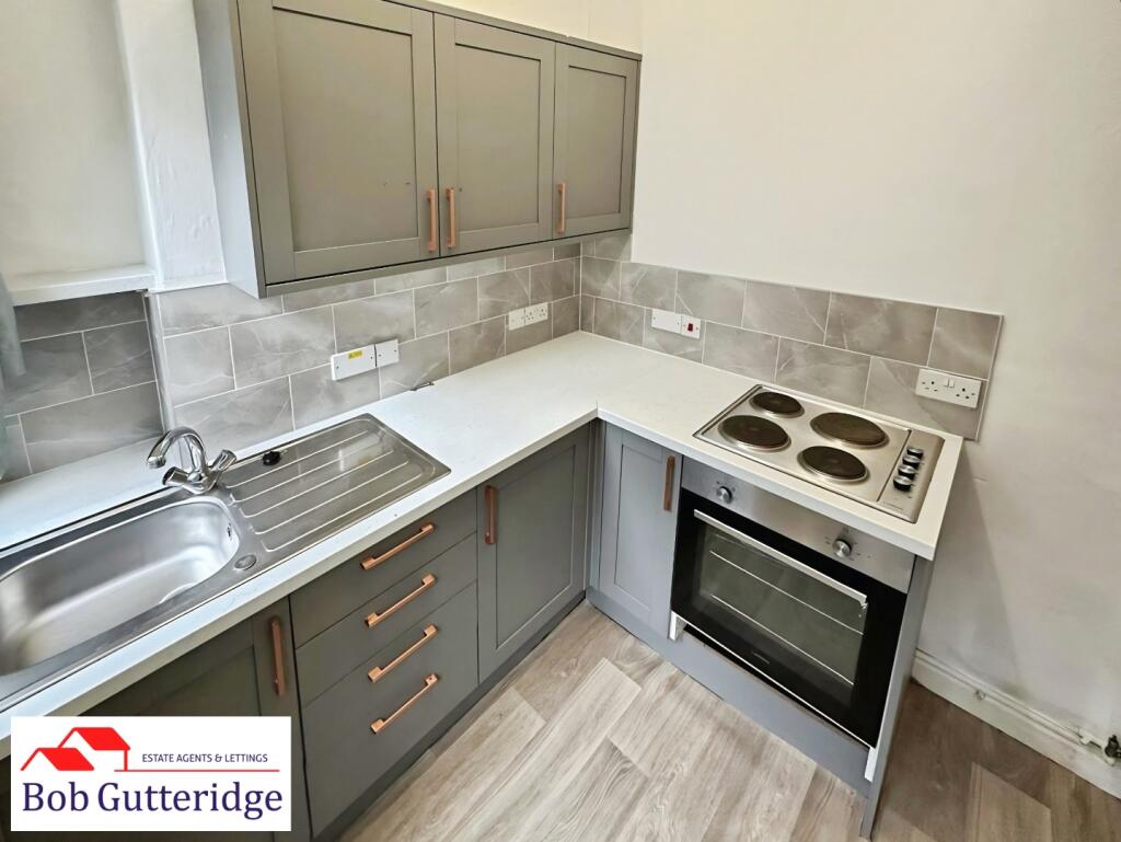 House in Stoke-on-Trent - View 5