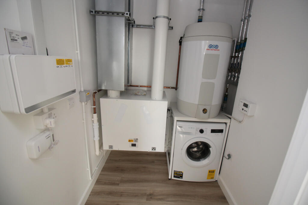 Apartment in Luton - View 5