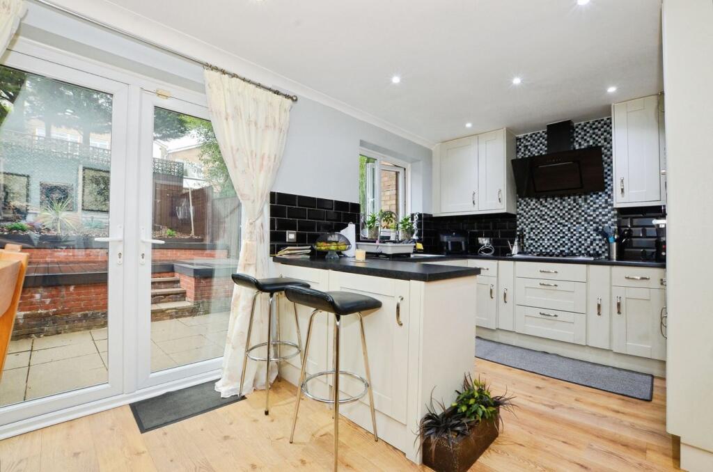 House in Three Rivers, Watford Rural - View 5