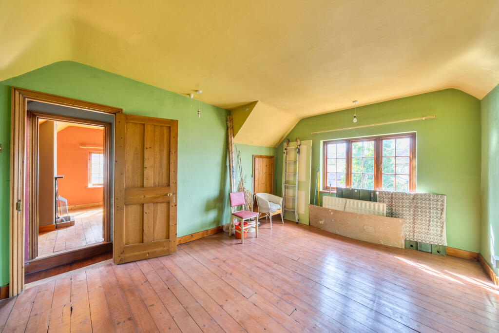 House in London, London Borough of Harrow - More