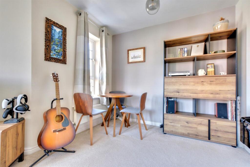 Apartment in Nottingham, New Basford - View 3