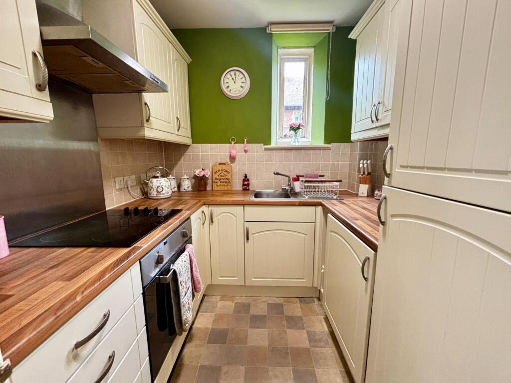 Apartment in Bristol, Old Market, St Philip's - View 5
