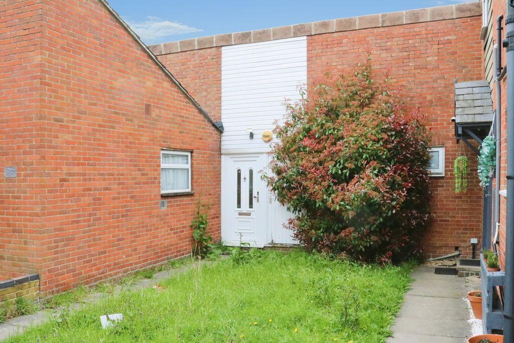 Main image of property: Rochfords Gardens, Slough