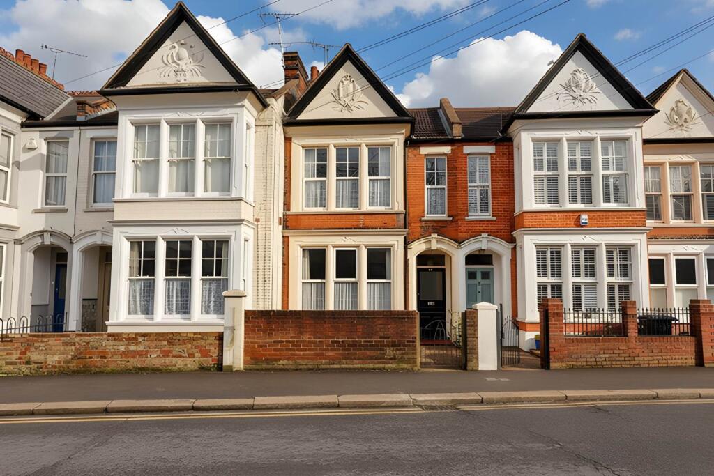 Main image of property: Cambridge Road, Southend On Sea