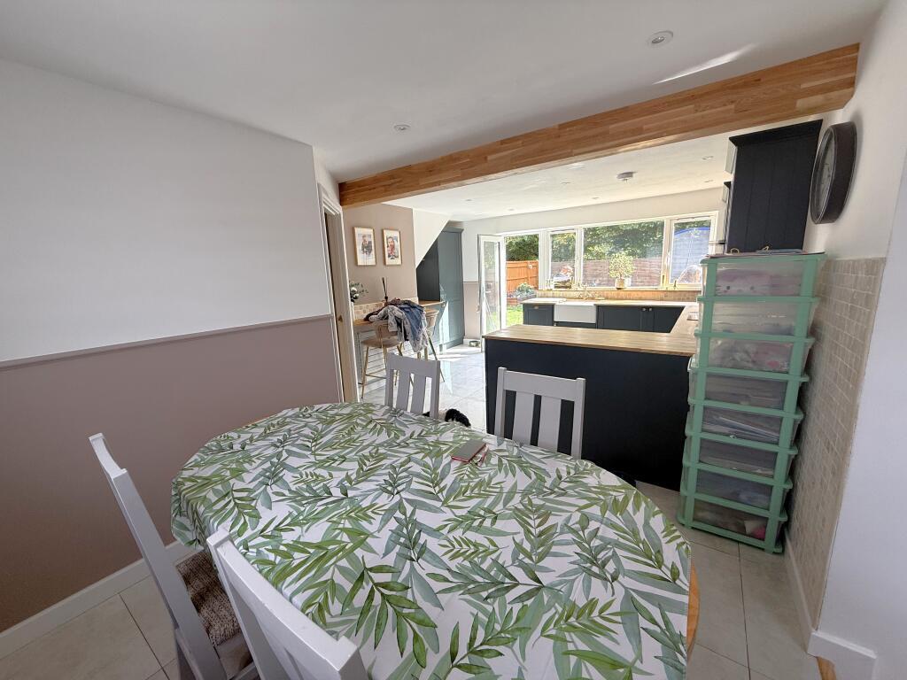 House in West Oxfordshire, Carterton - View 3