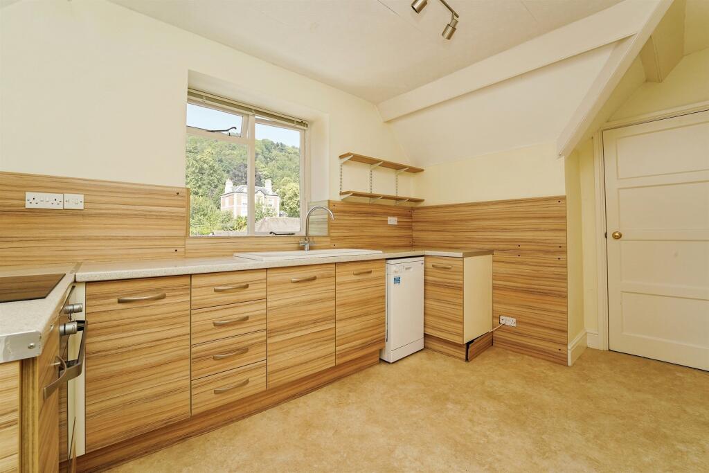 Apartment in Malvern Hills, Malvern - View 4
