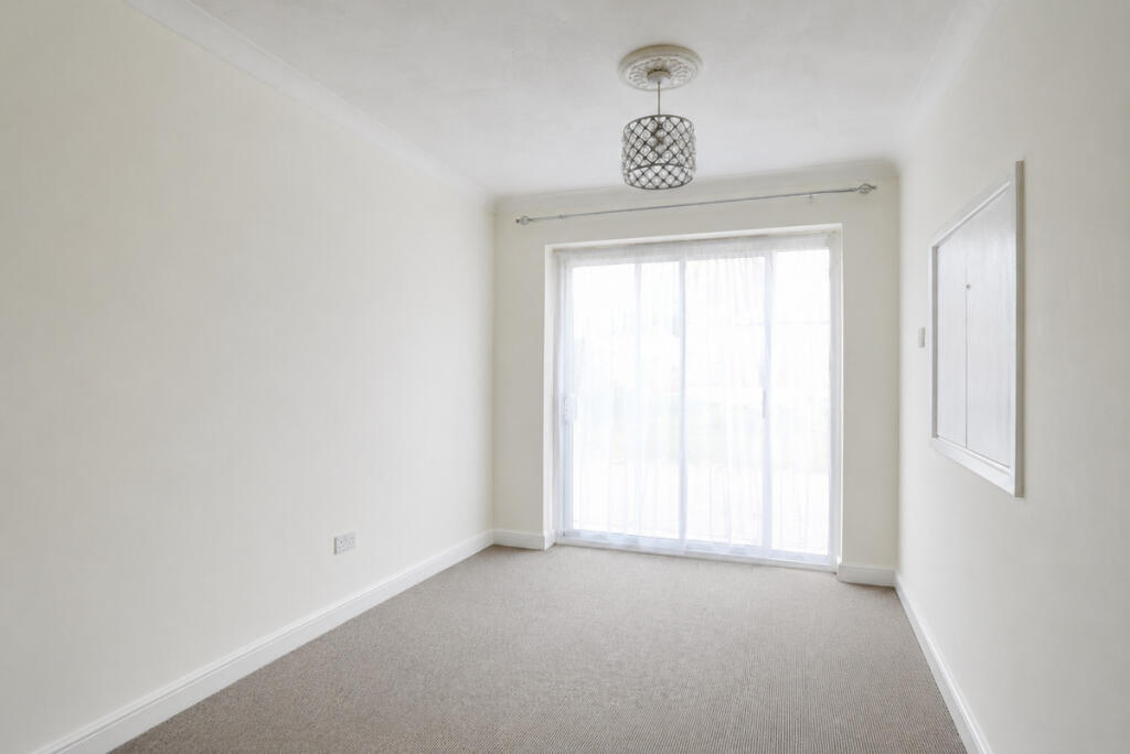 House in Southend-on-Sea - View 4