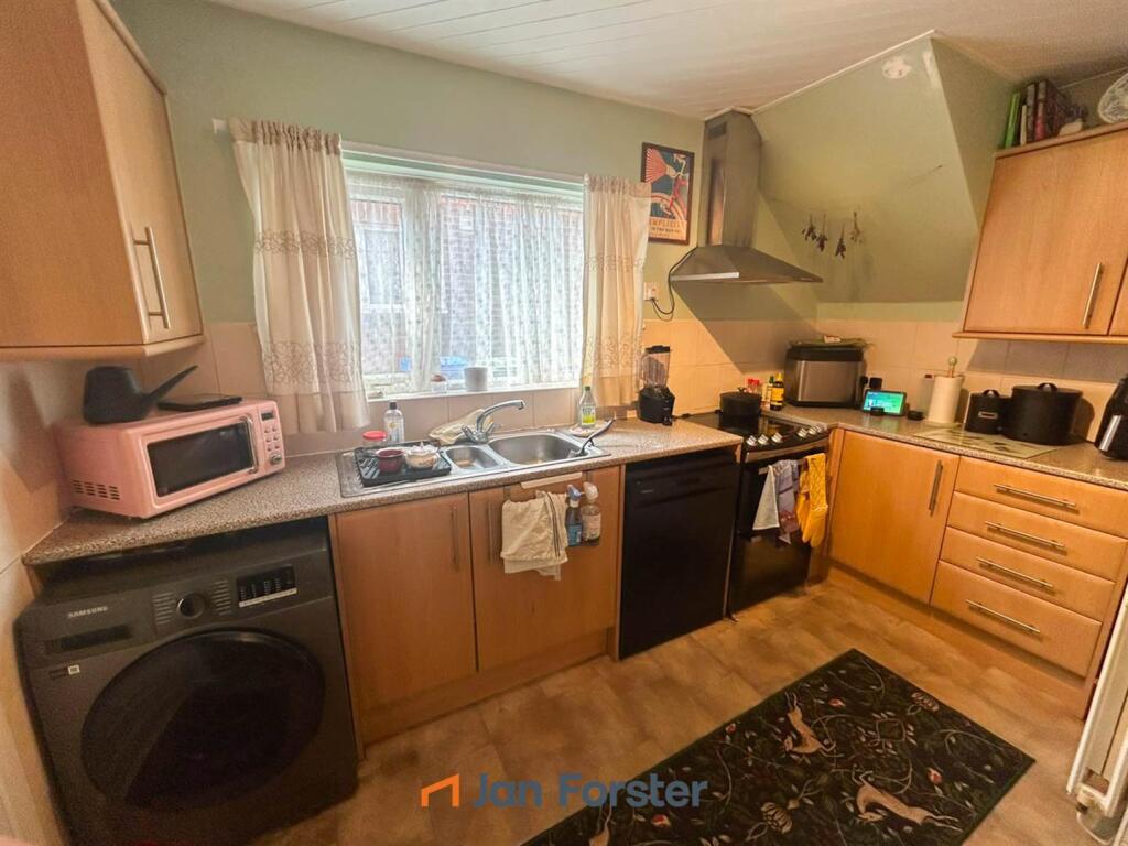 House in Newcastle upon Tyne - View 3