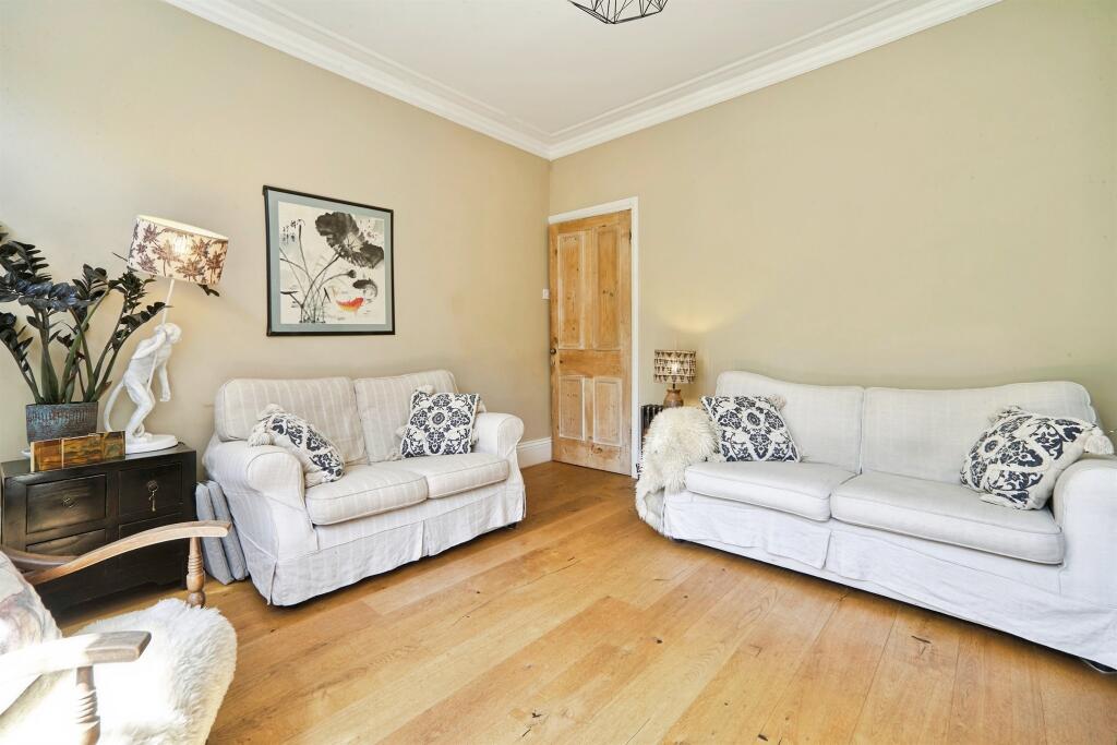 Henry Terrace, Yeadon, Leeds - View 5
