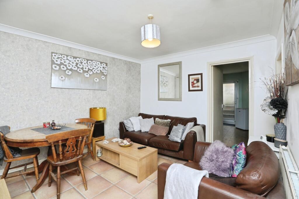 House in Rochester - View 4